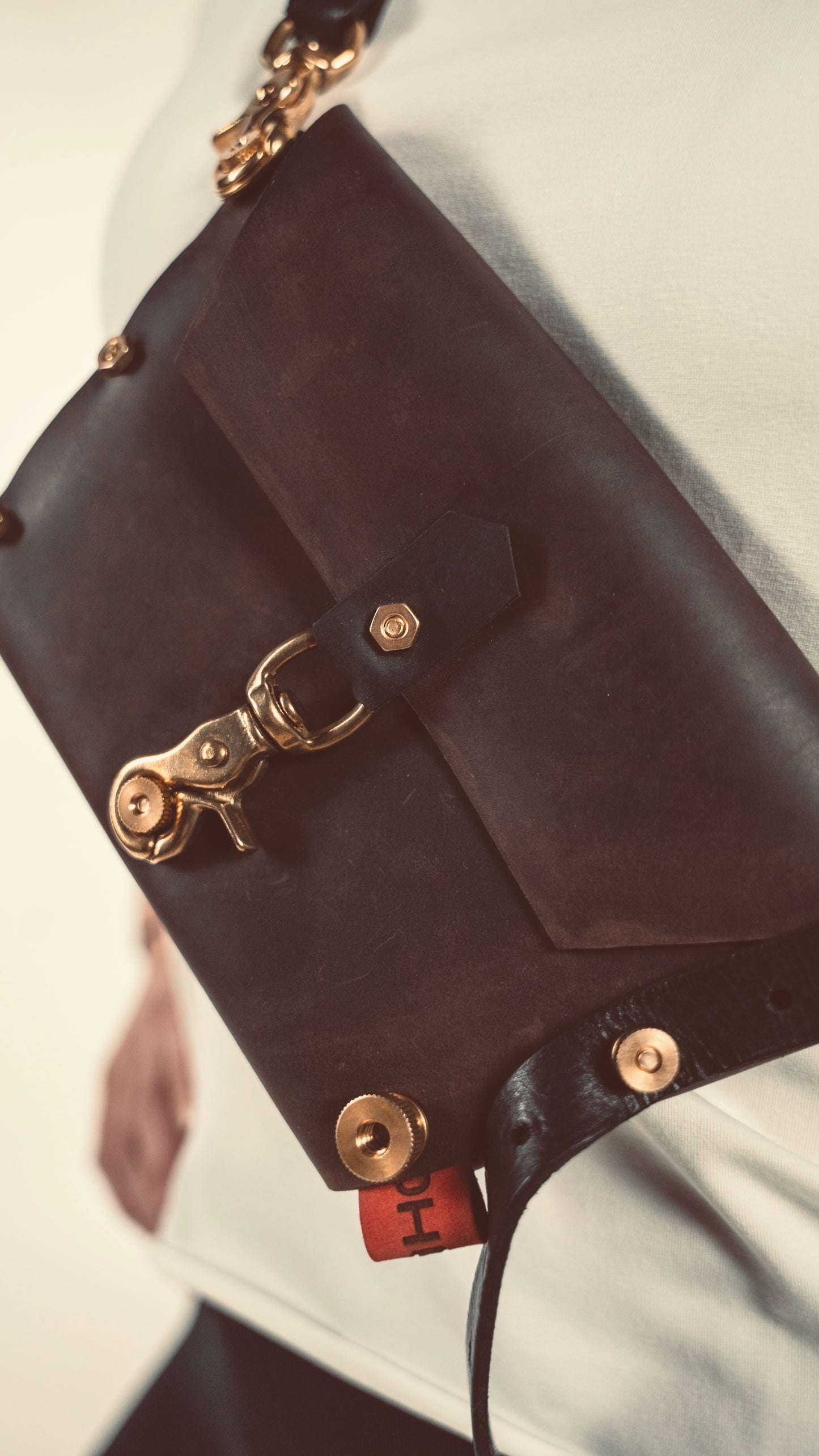 DHEUST Handmade Coffee leather Crossbody Bag Unisex